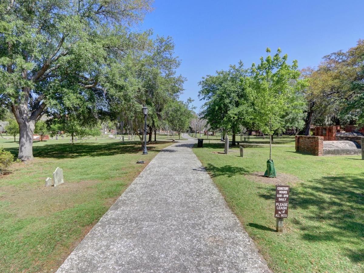 Villa Liberty Street Retreat Savannah Exterior foto