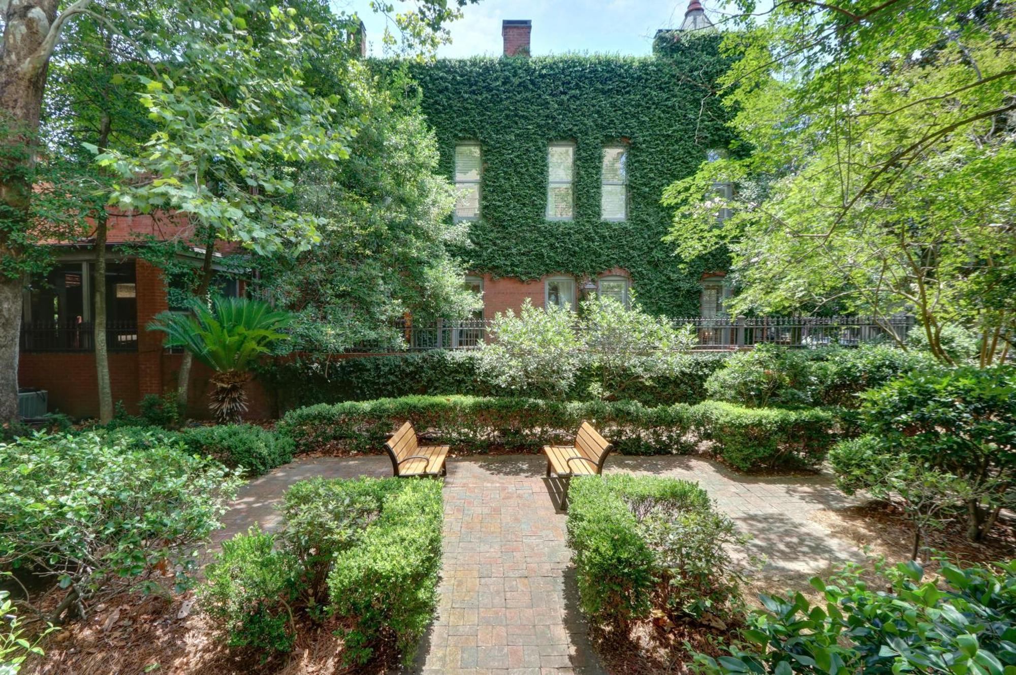 Villa Liberty Street Retreat Savannah Exterior foto